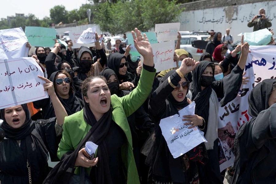 Афганистан охидын эрхийг талибанчууд дахин “хаав”